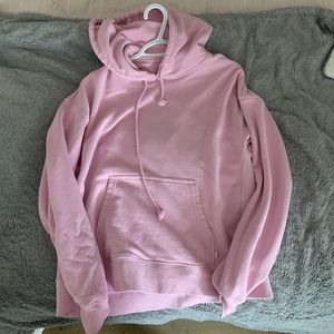 Boyfriend hoodie aritzia pink